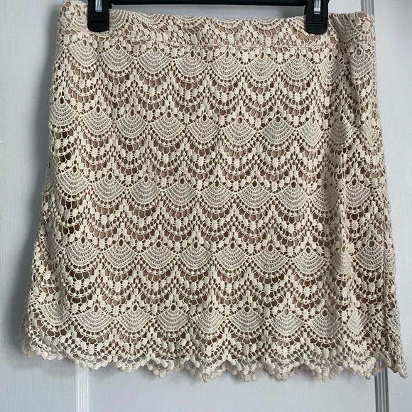 Love 2 Mini Lace Skirt with Lining and Zipper, Size: Large - Picture 1 of 9